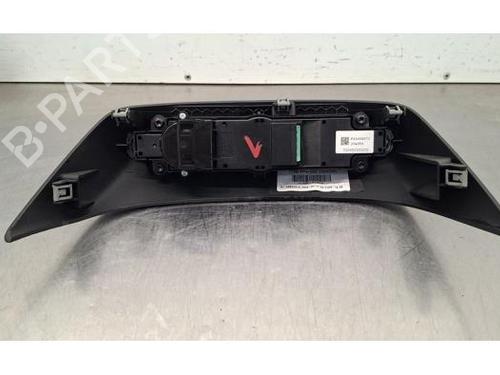 Switch VOLVO XC40 (536) Recharge | BP33612463I30 - Image 3