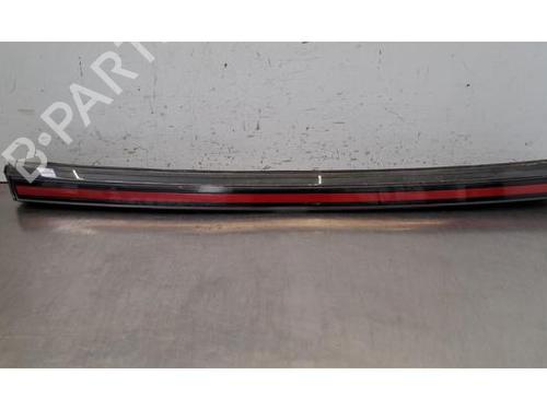 Used Rear center light Rear center light 38313058 38313058