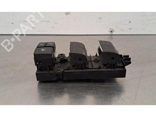 Used Switch Switch TOYOTA COROLLA Estate (_E21_) 1.8 Hybrid (ZWE211W) (122 hp) 33316597 33316597