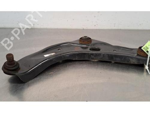Used Left front suspension arm RENAULT KADJAR (HA_, HL_) 1.2 TCe 130 (HLMR) (130 hp) 26968061