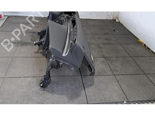 Dashboard PEUGEOT 308 III (FB_, FH_, FP_, F3_, FM_) e-308 (FMZKWZ) | BP28483807C46 
