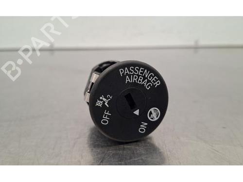 Interruttore BMW i3 (I01) Electric (170 hp) 33167557