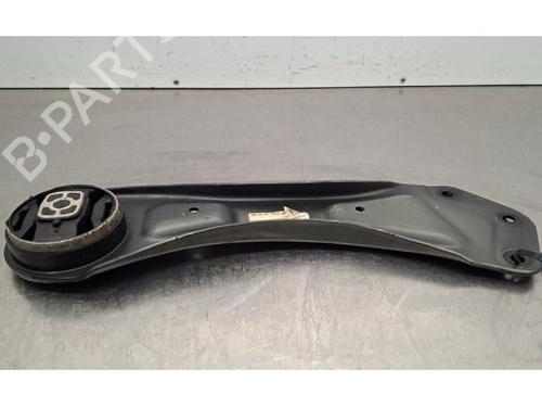 Venstre bagtil bærearm Venstre bagtil bærearm MERCEDES-BENZ GLA (H247) GLA 180 (247.784) (136 hp) 33997466 33997466