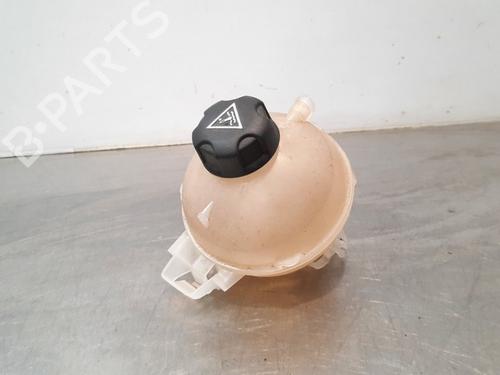 Used Expansion tank PEUGEOT 5008 II (MC_, MJ_, MR_, M4_) 1.2 THP (MRHNYH, MRHNYW, MRHNSJ, MRHNSU, MRHNSM) (131 hp) 15788505