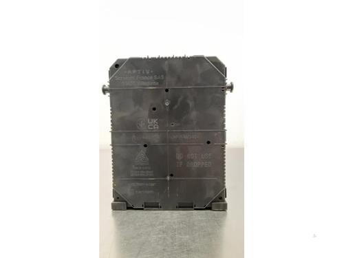 Fuse box PEUGEOT 208 II (UB_, UP_, UW_, UJ_) 1.5 BlueHDI 100 | BP23585532E1 