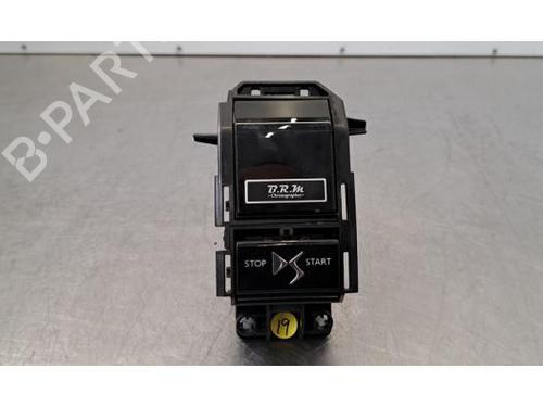 Used Display monitor Display monitor 38322156 38322156