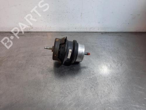 Support de moteur Support de moteur INFINITI Q70 (Y51) 3.5 Hybrid (364 hp) 34608391 34608391
