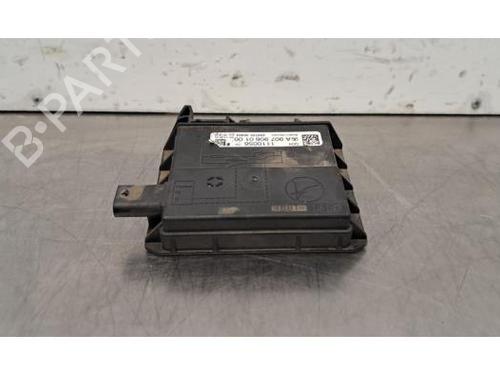 Used Ignition distributor MERCEDES-BENZ SPRINTER 3,5-t Van (B907, B910) 315 CDI RWD (907.631, 907.633, 907.635, 907.637) (150 hp) 30660118