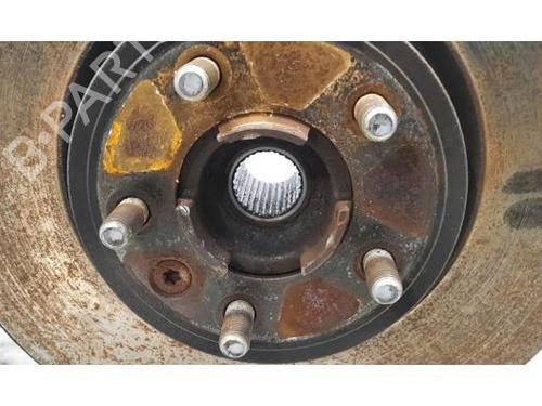 Left front steering knuckle LAND ROVER RANGE ROVER SPORT II (L494) 3.0 SDV6 4x4 | BP23623245M25 