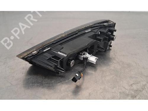 Right taillight PEUGEOT 308 III (FB_, FH_, FP_, F3_, FM_) e-308 (FMZKWZ) | BP28033171C35 
