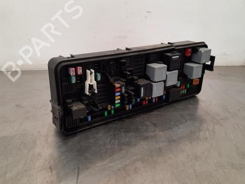Fuse box LAND ROVER RANGE ROVER SPORT II (L494) 2.0 Si4 4x4 | BP17564765E1 