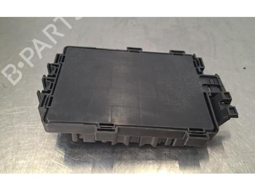 Fuse box TESLA MODEL S (5YJS) 100D AWD | BP40289368E1 - Image 4