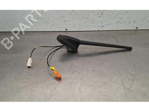 Used Antenna/Base Antenna/Base TOYOTA PROACE CITY VERSO MPV (BKY_) 1.5 D-4D 100 (BKYM) (102 hp) 40070562 40070562