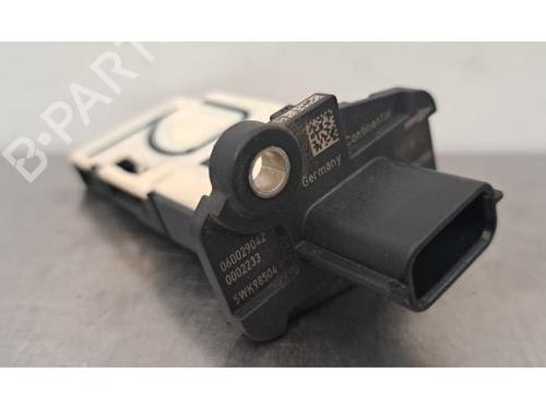Mass air flow sensor RENAULT TRAFIC III Van (FG_) 1.6 dCi 125 (FGMH) | BP29703498M95 