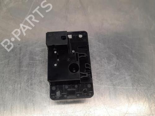Gear lever PEUGEOT 3008 II SUV (MC_, MR_, MJ_, M4_) 1.2 THP/ PureTech 130 (MRHNSM, MRHNSU, MRHNSJ, MRHNYW,... | BP23610855M90 