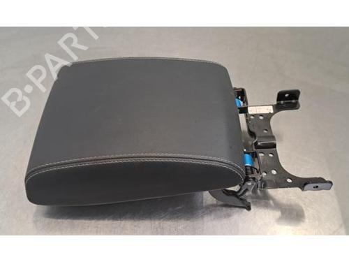Used Armrest / Center console Armrest / Center console JAGUAR E-PACE (X540) 1.5 P300e Plug-in Hybrid AWD (309 hp) 40614969 40614969