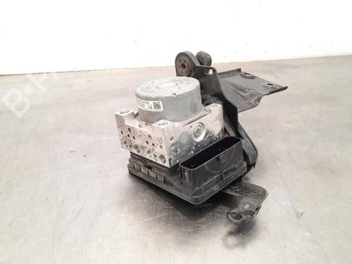 Used ABS pump VW TOURAN (5T1) 1.6 TDI (115 hp) 15235631