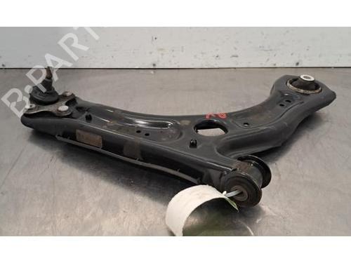 Used Right front suspension arm VW POLO VI (AW1, BZ1, AE1) 1.0 (65 hp) 30663393