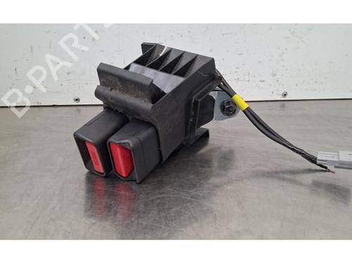 seat-buckle-toyota-bz4x-_eam1_-2021-34254515 main image