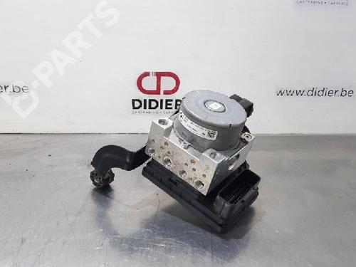 Used ABS pump ABS pump BMW 3 (F30, F80) 330 e (184 hp) 10889389 10889389