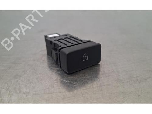 Used Switch Switch MAZDA 3 Hatchback (BP) SKYACTIV-X M Hybrid AWD (BP2H) (179 hp) 40483635 40483635