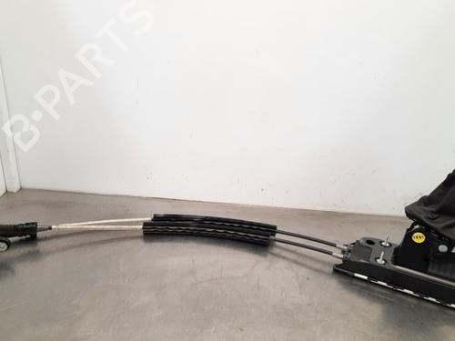 Used Gear lever VW POLO VI (AW1, BZ1, AE1) 1.0 (65 hp) 15236451