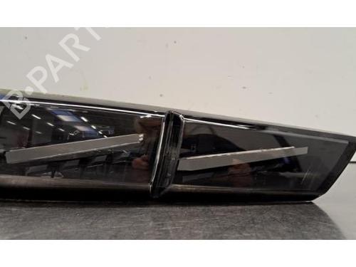 Used Right taillight Right taillight PEUGEOT 408 II (FP_, F3_, FM_) e-210 (FMZKZZ) (213 hp) 39601611 39601611