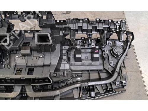 Dashboard RENAULT TRAFIC III Van (FG_) 2.0 dCi 130 (FGMY) | BP36005147C46 - Image 9