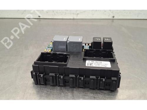 Used Fuse box Fuse box LAND ROVER DEFENDER Station Wagon (L663) D200 MHEV 4x4 (200 hp) 40517655 40517655