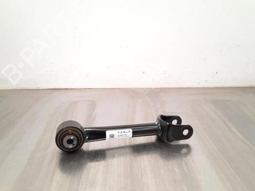 hjre-bagtil-brearm-tesla-model-y-5yjy-2019-34198199 main image