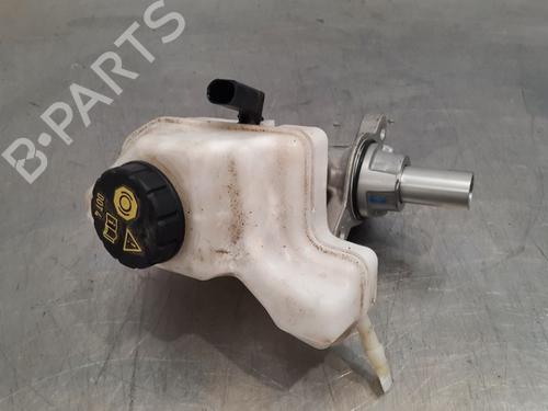 Used Brake master cylinder VW GOLF VIII (CD1, DA1) 1.5 TSI (150 hp) 15028251