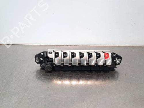 Used Switch PEUGEOT 3008 II SUV (MC_, MR_, MJ_, M4_) 1.5 BlueHDi 130 (131 hp) 15787967