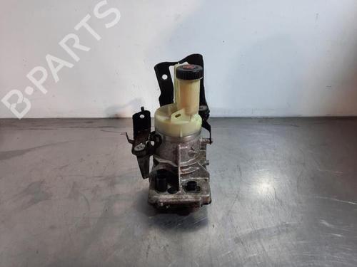 Used Steering pump RENAULT MASTER III Van (FV) 2.3 dCi 150 FWD (FV0F, FV03, FV09) (150 hp) 32664803