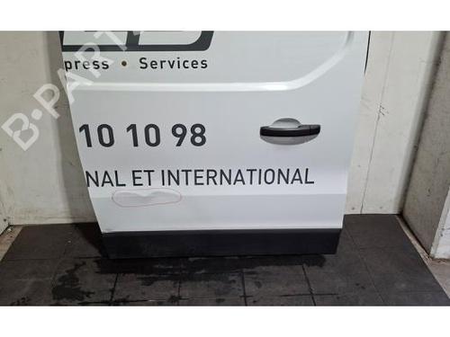 Right slide door NISSAN PRIMASTAR Van (X82) 2.0 dCi 150 | BP30054035C75 