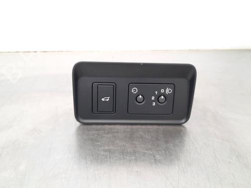 Used Switch LAND ROVER DISCOVERY SPORT (L550) 2.0 D (150 hp) 15030923