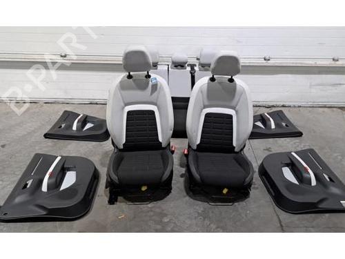 Used Seats set CITROËN C3 IV (CC_, CB_) ë-C3 (CBZYAZ) (113 hp) 31154891