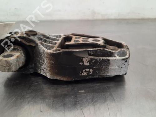 Engine mount MERCEDES-BENZ GLA-CLASS (X156) GLA 220 CDI (156.903) | BP23613189M89 