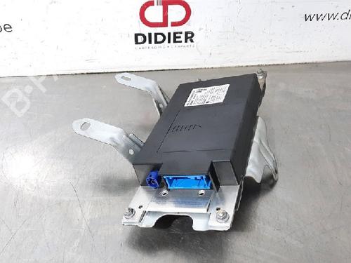 Used Electronic module BMW 5 (F10) 525 d (218 hp) 10882483