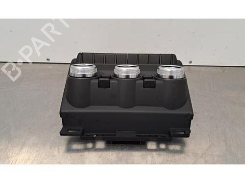 Used Climate control RENAULT CLIO I (B/C57_, 5/357_) Electric (30 hp) 31088168