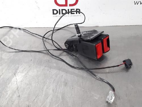 Used Seat buckle OPEL ADAM (M13) 1.2 (69 hp) 15015941