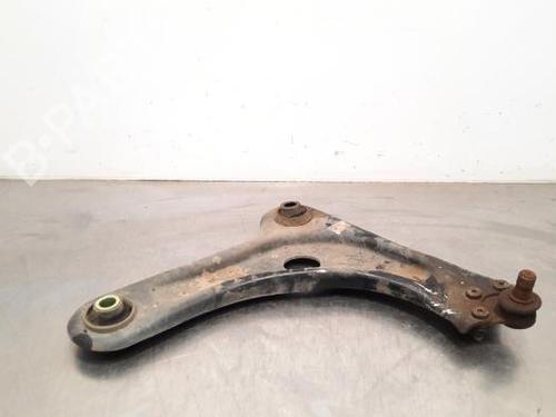 Used Right front suspension arm PEUGEOT 208 I (CA_, CC_) 1.6 HDi (114 hp) 23585765