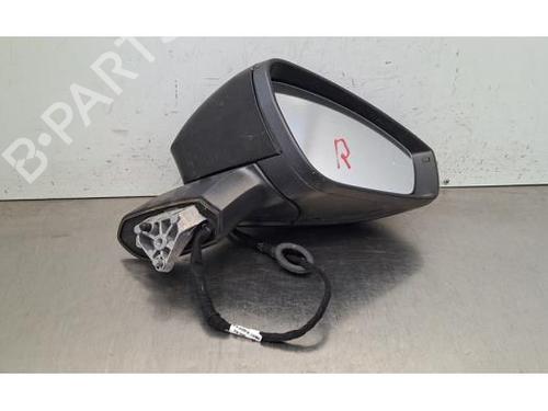 right-mirror-vw-id4-e21-2020-39646067 main image