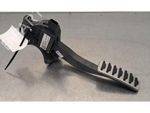 Used Pedal Pedal JAGUAR E-PACE (X540) 1.5 P300e Plug-in Hybrid AWD (309 hp) 40614766 40614766