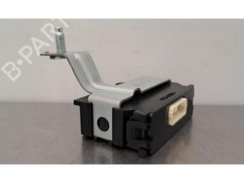 Electronic module TOYOTA HILUX VIII Pickup (_N1_) 2.8 TD 4WD (GUN126) 8926A0K010