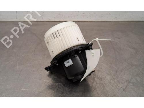 Heater blower motor PEUGEOT 3008 II SUV (MC_, MR_, MJ_, M4_) 1.5 BlueHDi 130 | BP30046692M62 