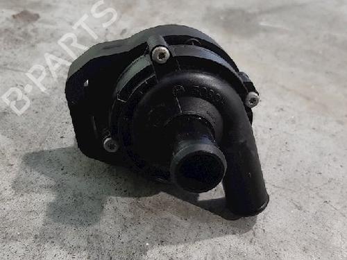 Used Auxiliary water pump MERCEDES-BENZ GLA-CLASS (X156) GLA 200 CDI 4-matic (156.902) (136 hp) 15017255