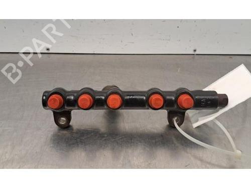 Used Injection rail OPEL VIVARO C Van (K0) 2.0 (150 hp) 32287494