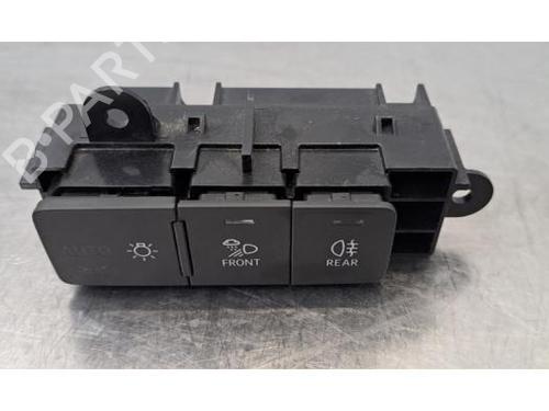 Switch AUDI Q3 Sportback (F3N) 35 TDI quattro | BP39230836I30 - Image 2