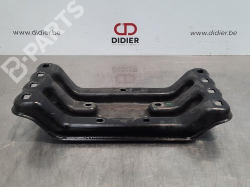 Used Engine mount Engine mount MERCEDES-BENZ E-CLASS (W213) E 220 d 4-matic (213.005) (194 hp) 10893970 10893970