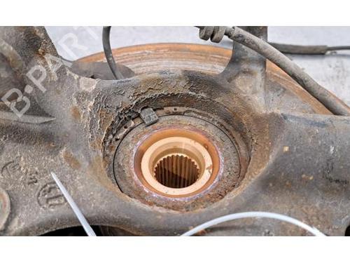 Right front steering knuckle OPEL VIVARO C Van (K0) 2.0 | BP24459080M26 